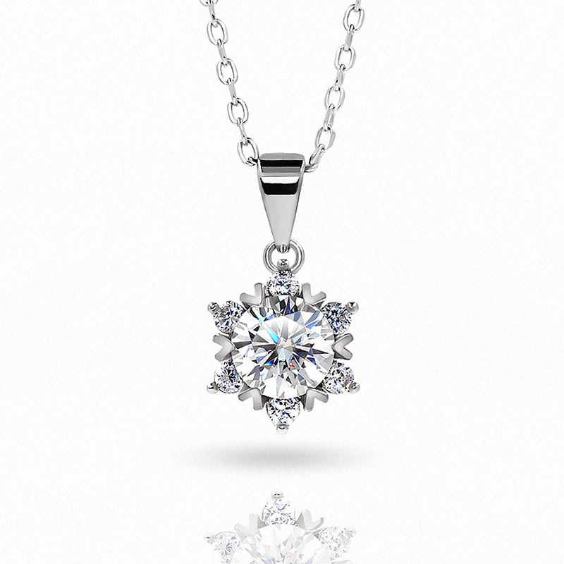 スターモチーフ モアサナイトネックレス / 1.0ct