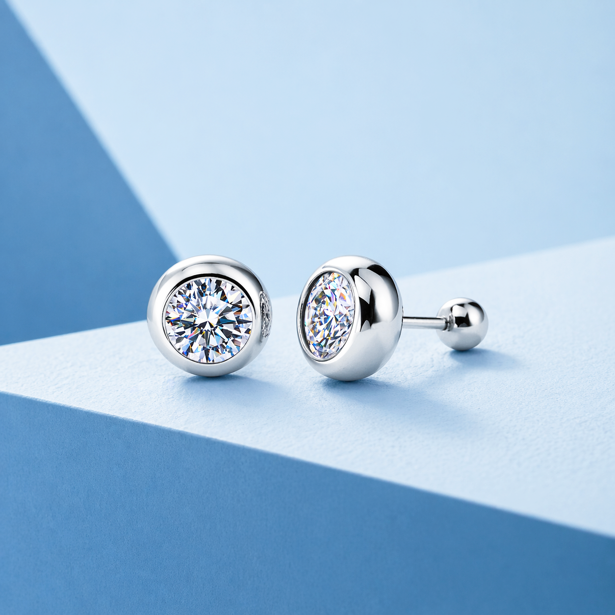 ベゼルセッティング モアサナイトピアス / 0.5ct×2