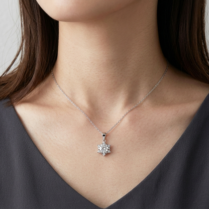 スターモチーフ モアサナイトネックレス / 1.0ct