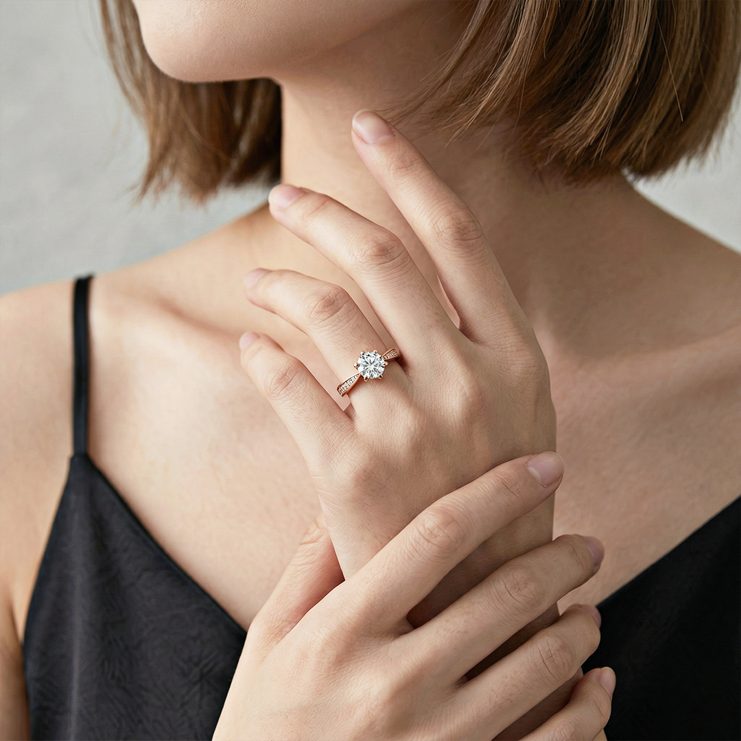 ソリティアモアサナイトリング / 1.0ct